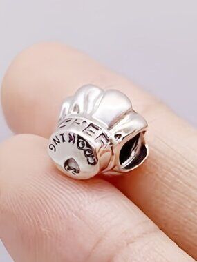 Pandora Chefs hat Cooking silver charm